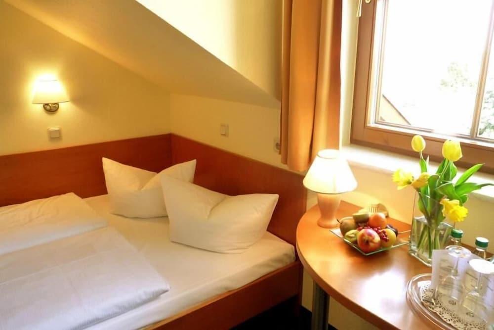 Hotel Landhotel Dresden Dresden